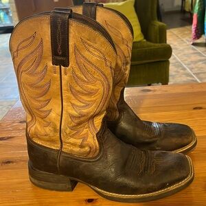 Ariat Brown and Tan Cowboy Boots